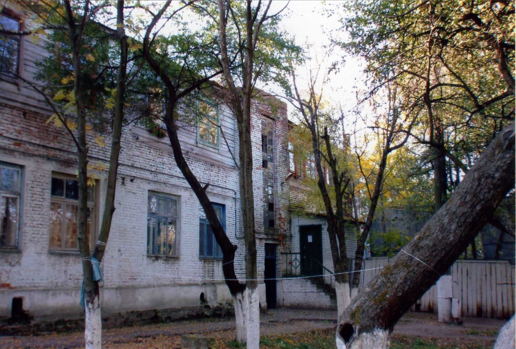 переселился-в-другое-здание